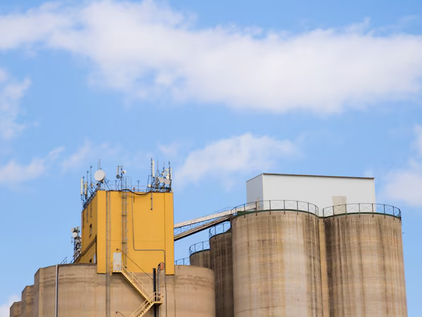 CFB semi-sec circulant désulfuration en lit fluidisé